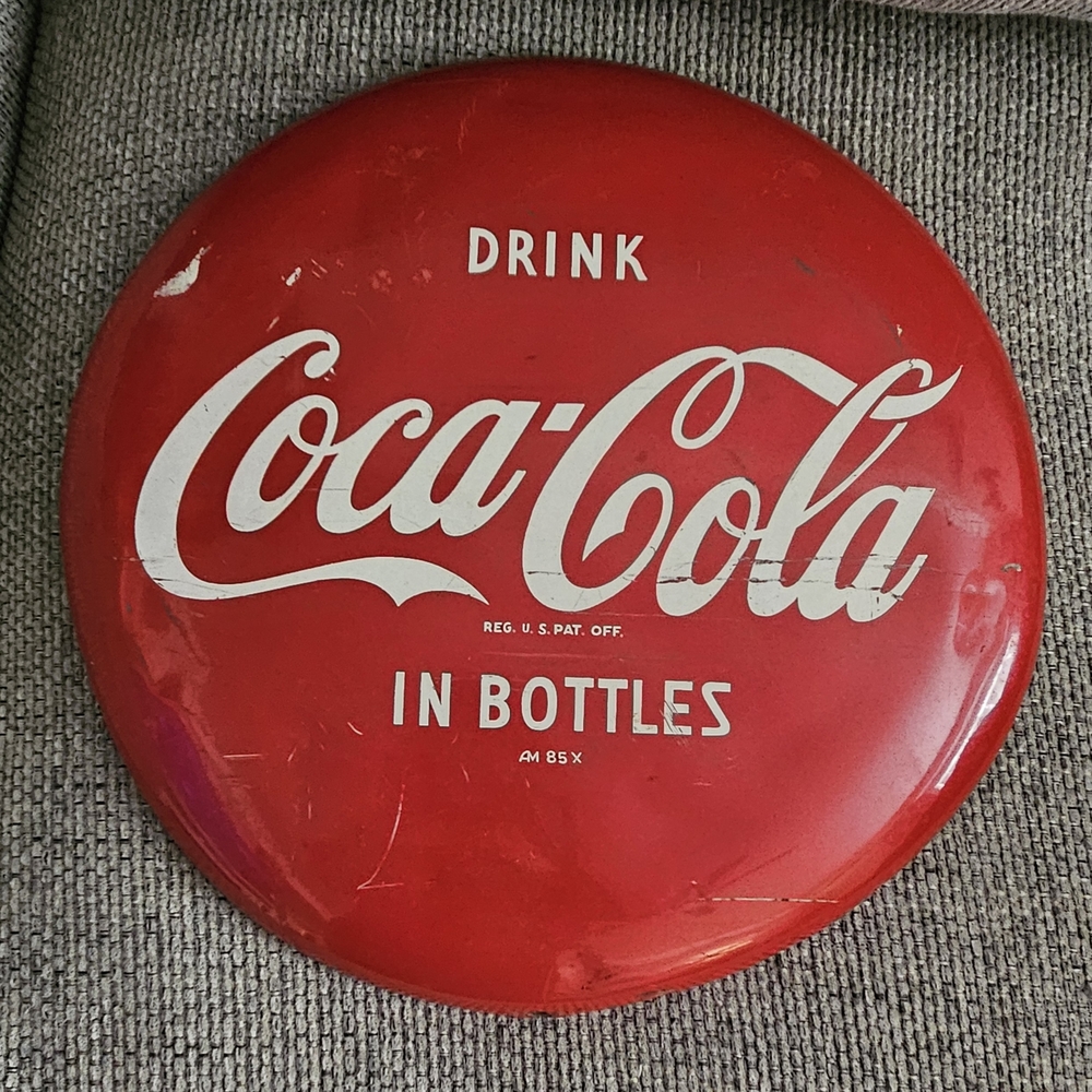 Vintage 1950s Coca-Cola Red and White Bottle Cap Sign - Picture 5 of 7
